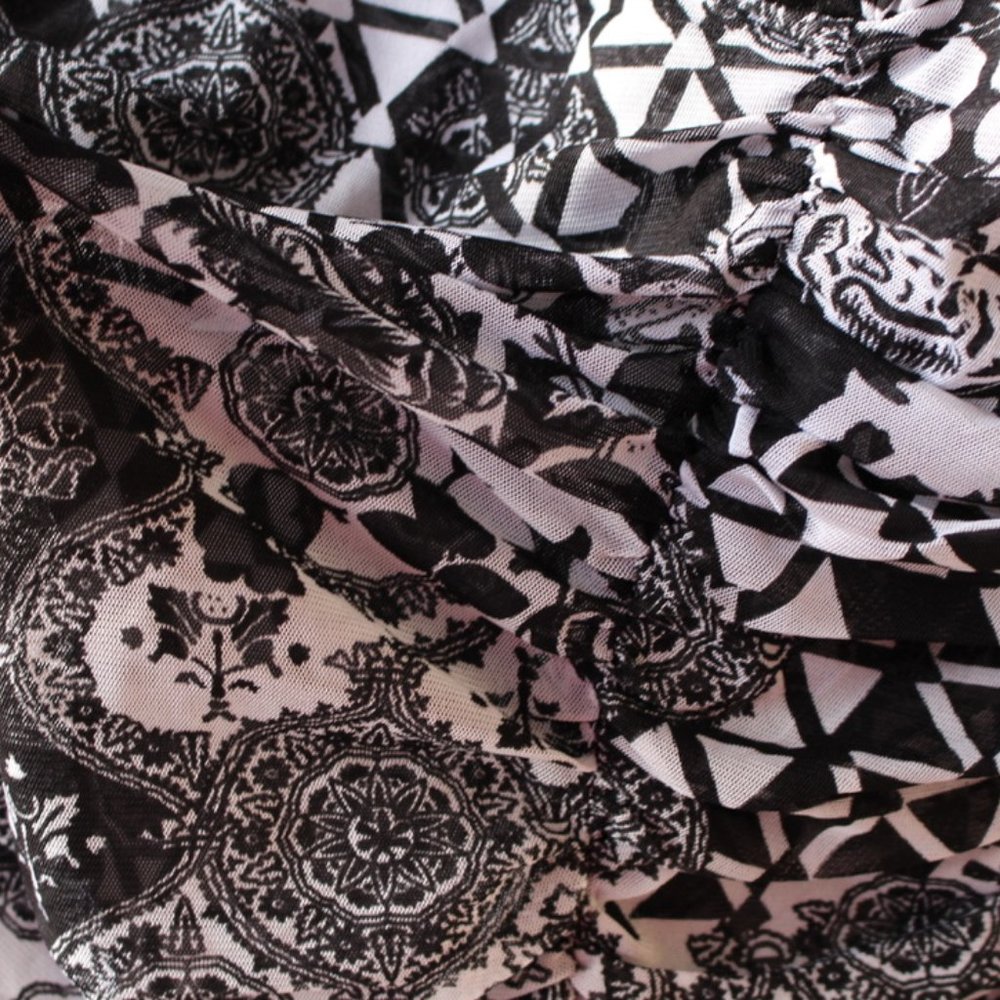 B&W Patterned Top - Picture 3 of 4